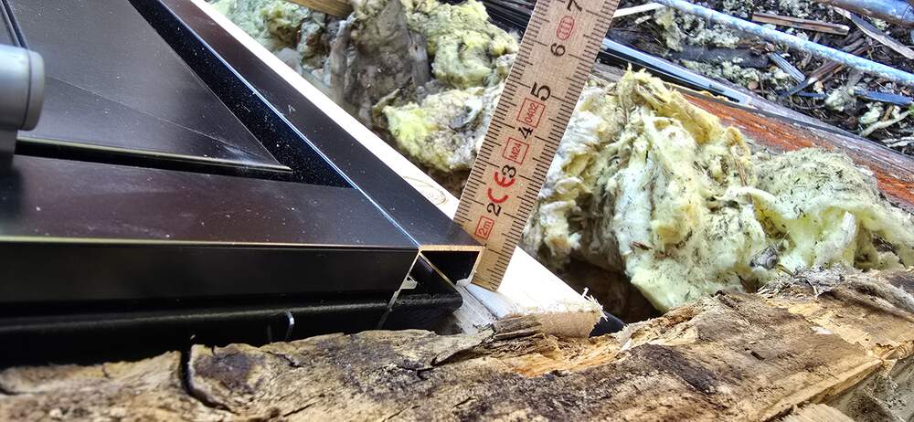 Förarbete vid fönstermålning – skrapning och spackling i Skåne