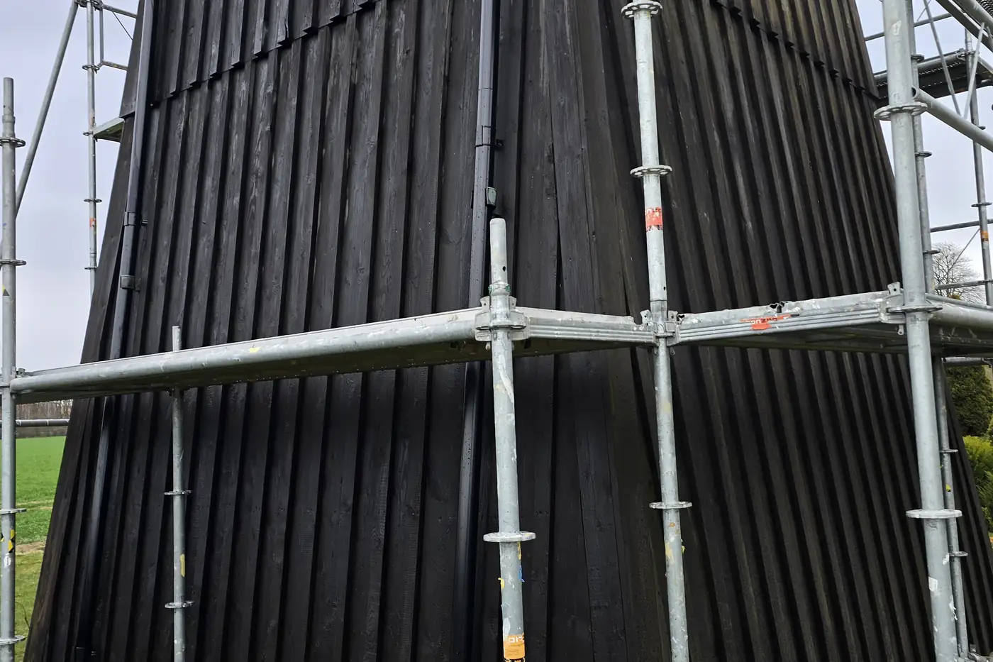 Klockstapeln vid Kvidinge kyrka efter arbetet